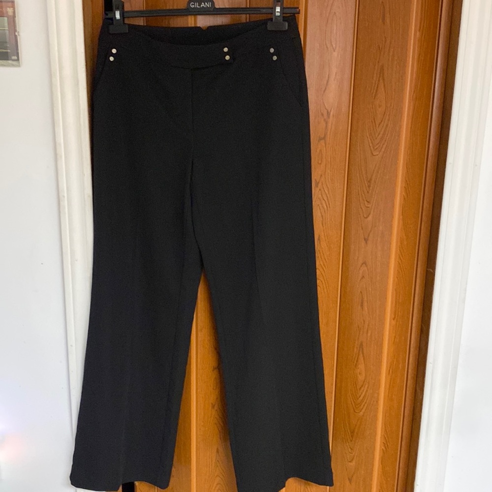 Vintage Ladies beautiful black pants, flared look.